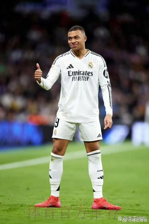 西媒:姆巴佩消除更衣室疑虑 他正成为球队的领袖